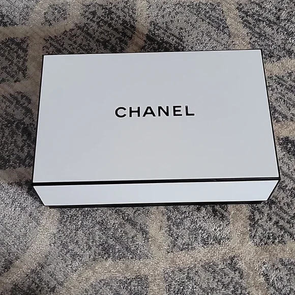 CHANEL N°5 The Soap Limited Edition With Gift Box
